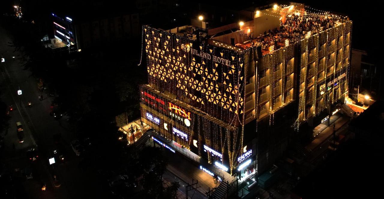 Travelbabu !! Hiland Hotel Siliguri Eksteriør bilde